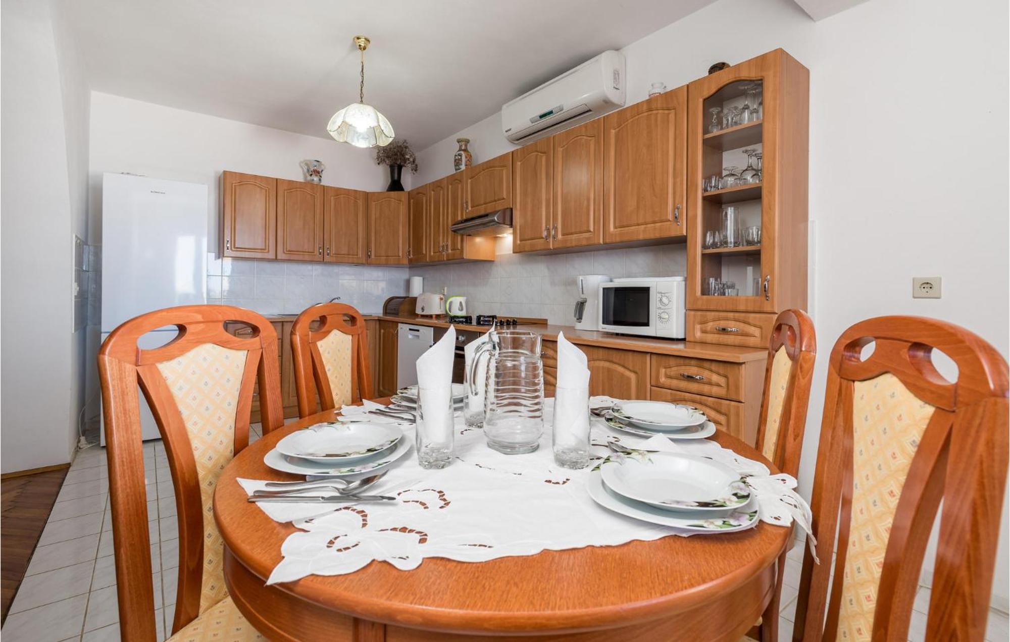 Nice Apartment In Sv,Juraj With Kitchen Sveti Juraj Ngoại thất bức ảnh