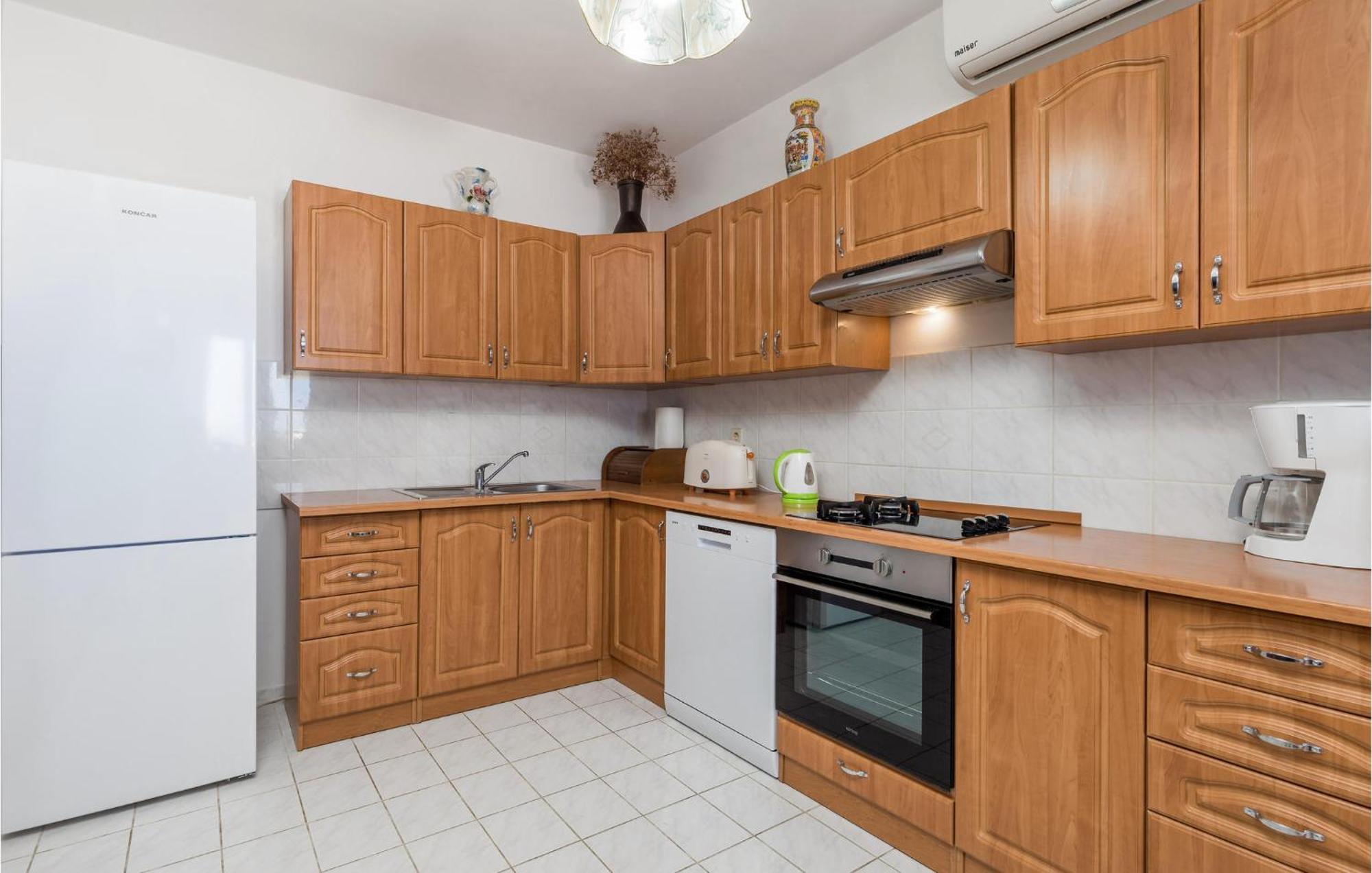 Nice Apartment In Sv,Juraj With Kitchen Sveti Juraj Ngoại thất bức ảnh